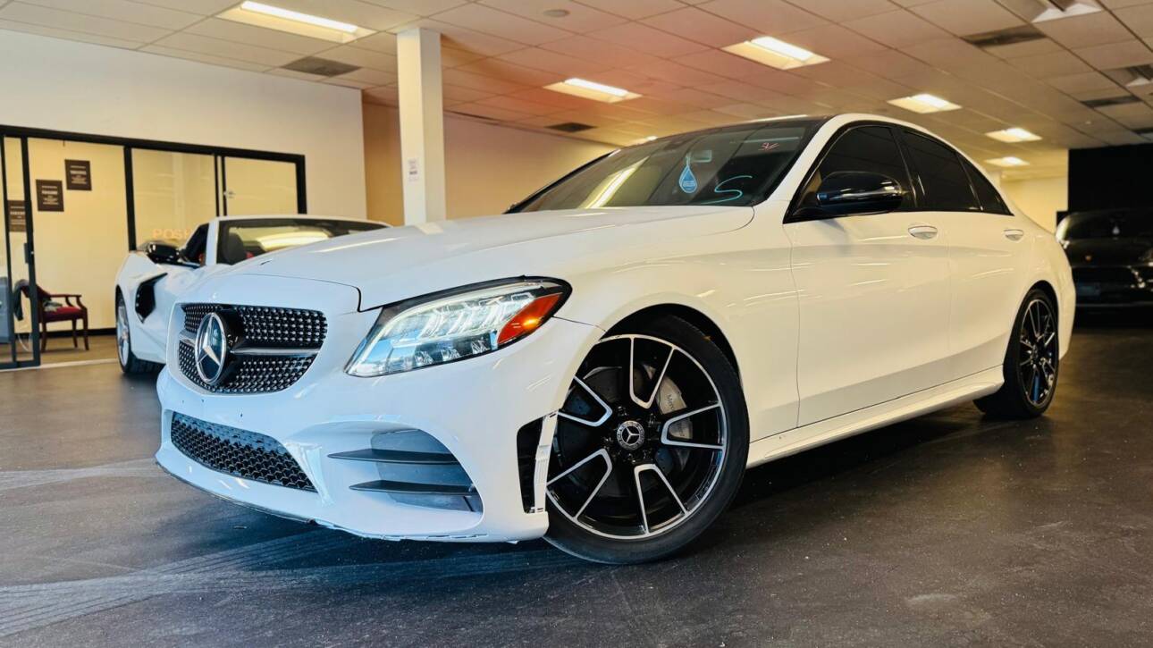 2019 MERCEDES-BENZ C 300